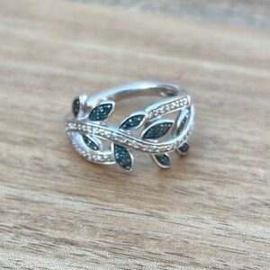 Sterling silver leaf ring with blue & clear diamond chips